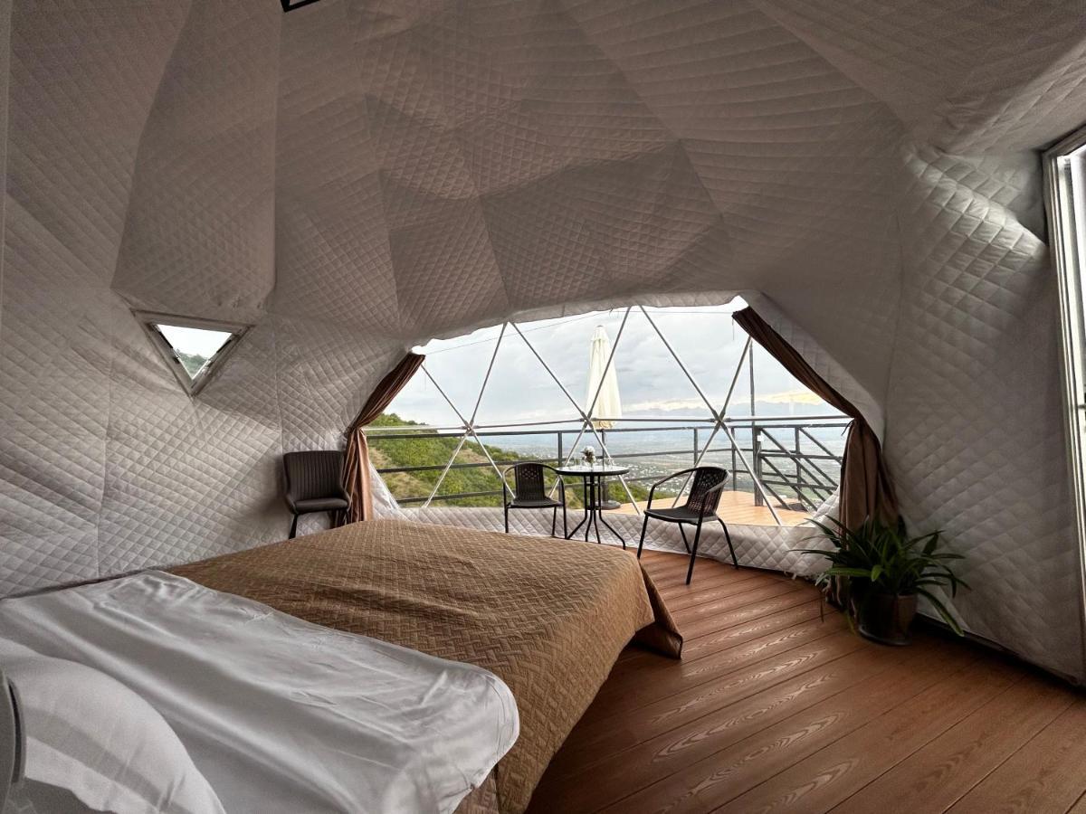 Отель Signagi Glamping Экстерьер фото
